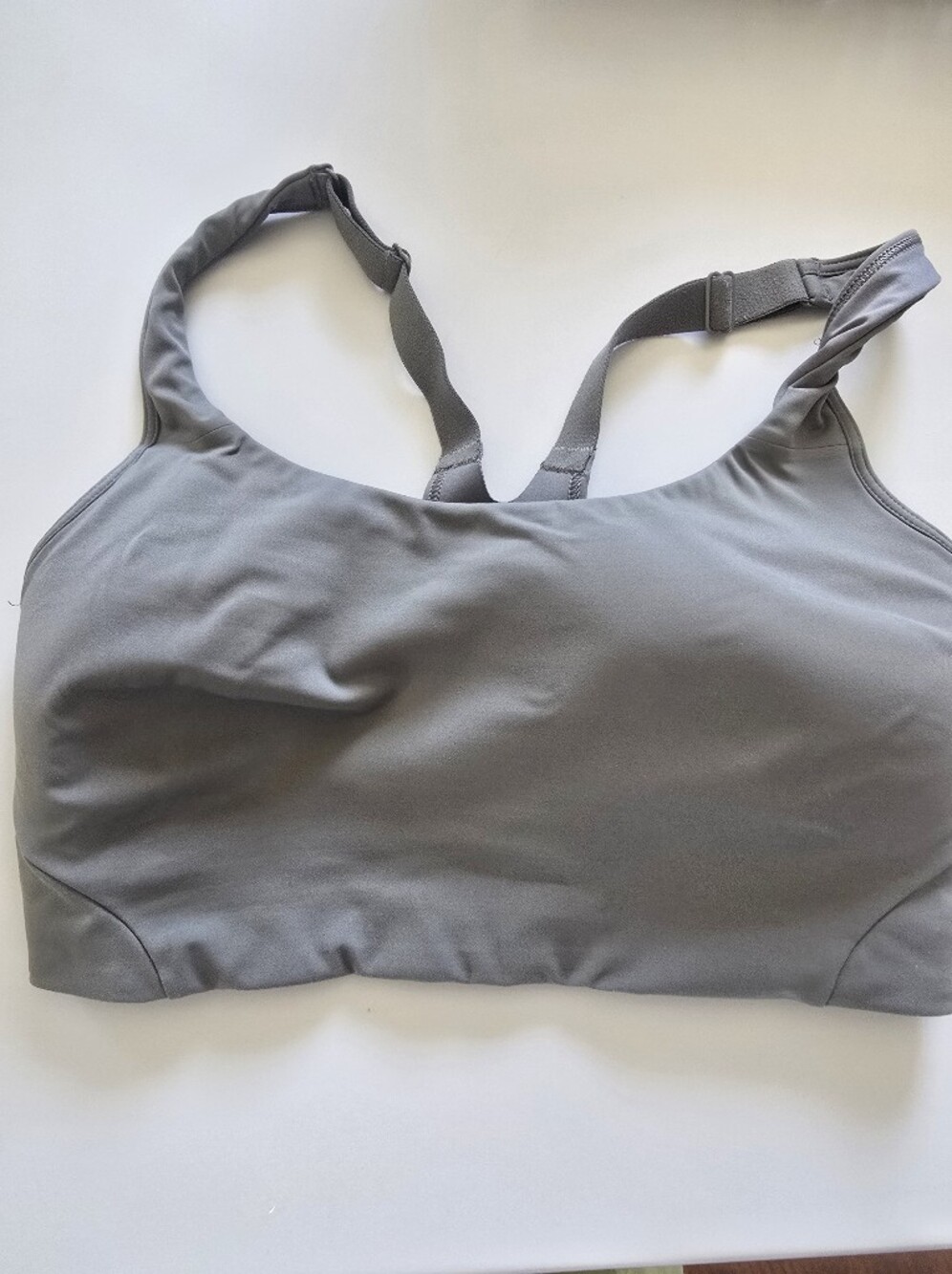 Lululemon 32dd Women’s Green Wireless Scoop Sports Bra